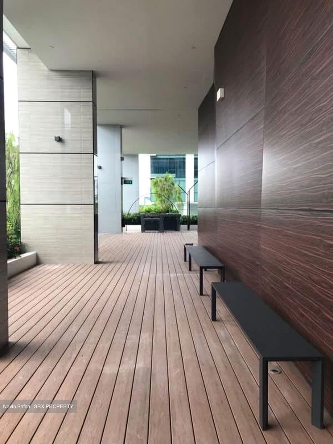 Eon Shenton (D2), Office #566123781